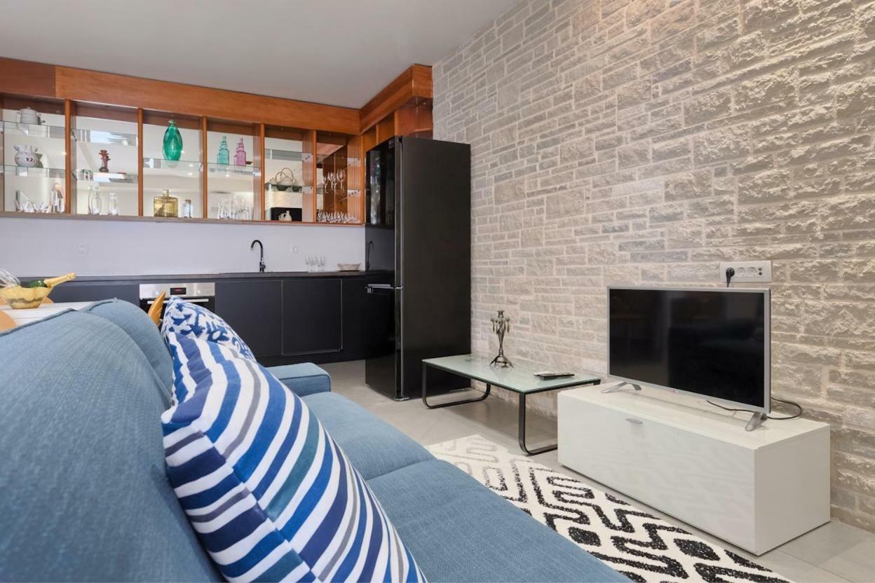 Apartman Marelux Premantura Esterno foto